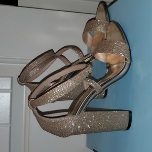 Women's Gold Glitter Block Heels Size 6.5